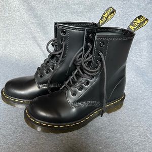 Doc Martens 1460 smooth leather boots